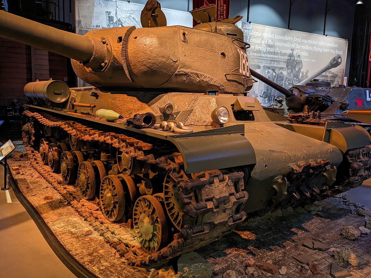 IS-2